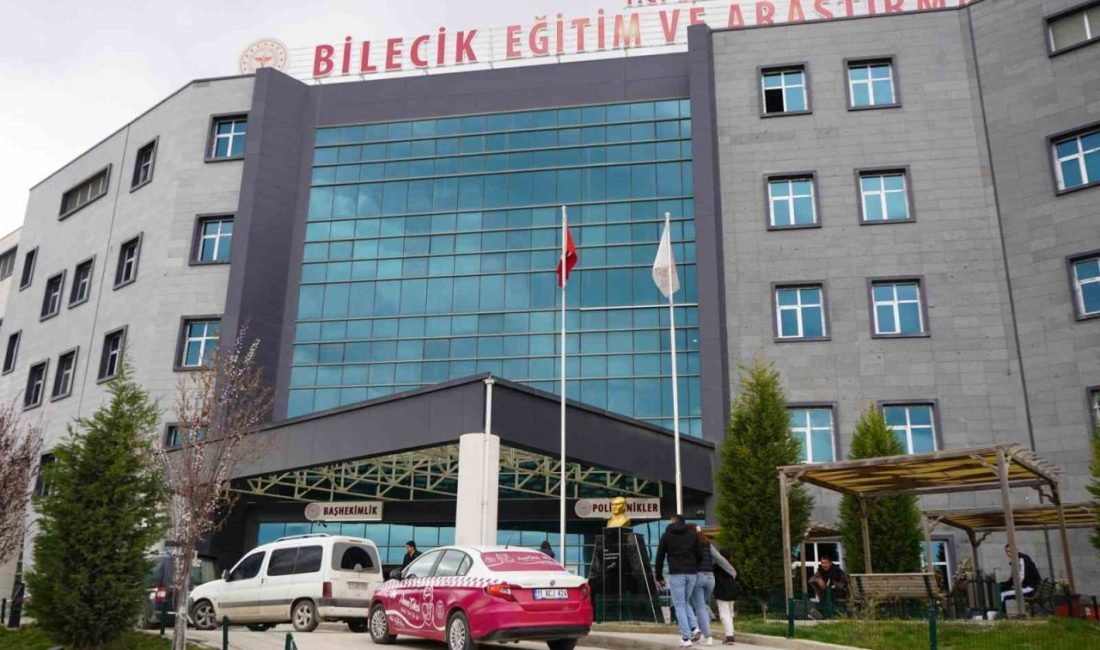 Bilecik’te ’Anne Taksi’ uygulaması hizmet vermeye devam ediyor Bilecik Belediyesi tarafından annelerin doğum ve sonrasındaki 6 aylık süreçte