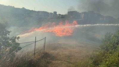 Bilecik’te bir otluk alanda çıkan yangın itfaiye ekiplerince büyümeden söndürüldü.