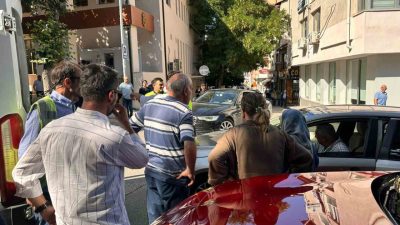 Bilecik’te meydana gelen trafik kazasında otomobilin çarptığı yaya yaralandı. Alınan