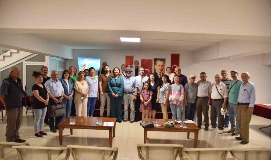 Bilecik Belediyesi ve Bilecik Kent Konseyi iş birliğinde düzenlenen programda,