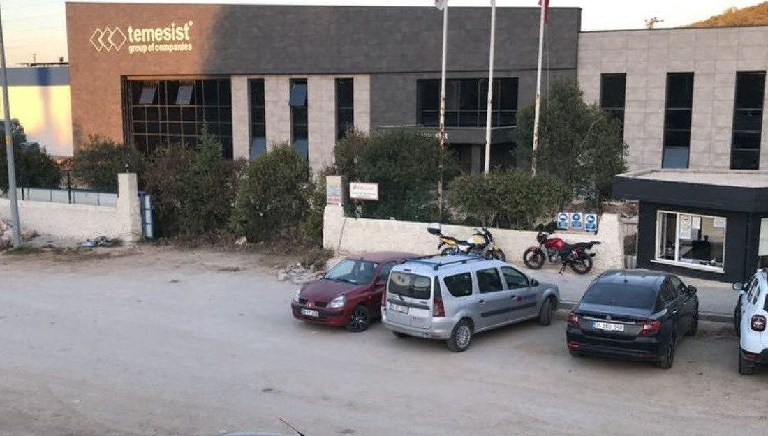 Bilecik’te yüksekten düşün işçi yaralandı Bilecik’te bir fabrikanın depo bölümünde yüksekten düşün işçi yaralandı. Alınan