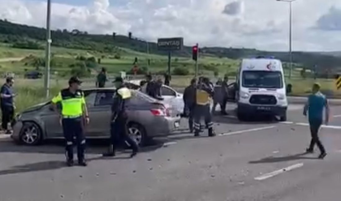 Bolu’da zincirleme kaza: 8 yaralı Bolu’da D-100 karayolunda Gerede Cumhuriyet Başsavcısı Aybüke Rana Er’i taşıyan