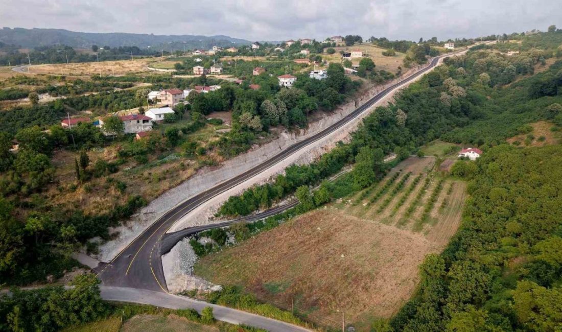 Büyükşehir Karasu’da iki mahalle arası ulaşımın mesafesini ve süresini kısalttı Sakarya Büyükşehir Belediyesi, Darıçayırı ve Paralı Mahallelerini birbirine bağlayan mevcut
