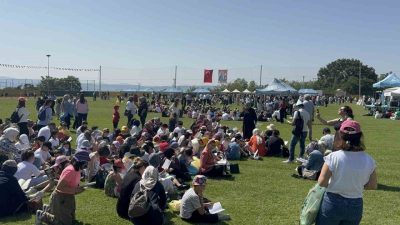 Kocaeli’nin Darıca ilçesinde düzenlenen etkinlikte yüzlerce kişi bir araya gelerek