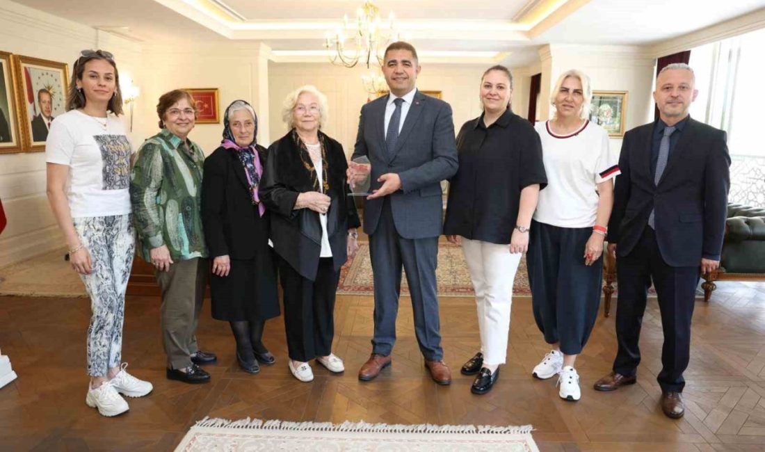 Devlet hastanesine 8 ritim kolter cihazı bağışladı DÜZCE (İHA) – Düzce Atatürk Devlet Hastanesi kardiyoloji bölümüne hayırsever