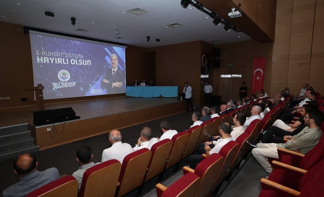 Dilovası’nda dijital dönüşüm Dilovası Belediyesi, e-Ruhsat sistemini kamuoyuna tanıttı. Yeni sistemle birlikte vatandaşların