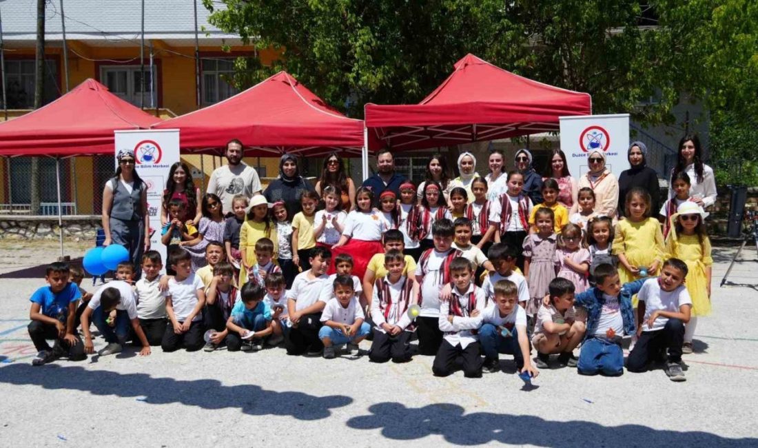 Düzce Bilim Merkezinden karne şenliği Düzce Bilim Merkezi yönetici ve eğitmenleri, Yığılca’nın Kırık Köyü İlkokulunda
