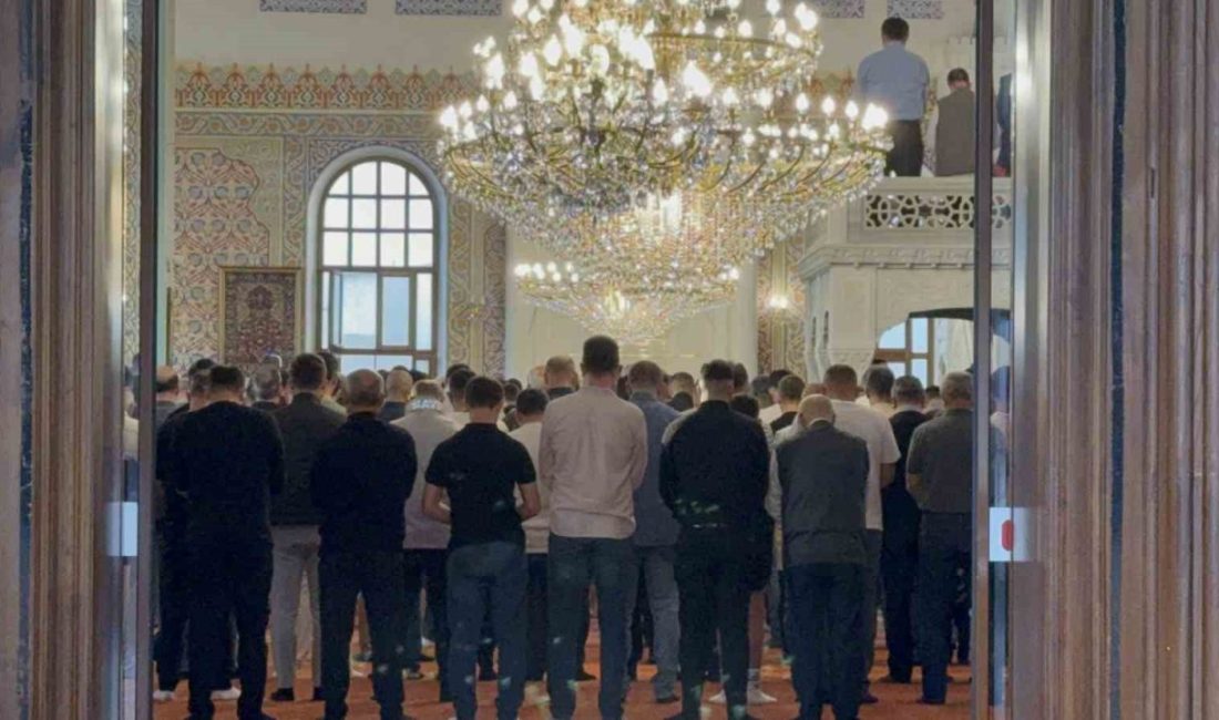 Düzce’de bayram namazında camiler doldu Düzce’de Kurban Bayramı’nda camiler doldu taştı. Kurban Bayramı namazında tüm