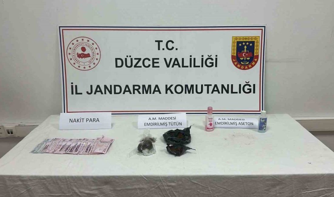 Düzce’de jandarmadan uyuşturucu operasyonu Düzce’de Jandarma KOM ekipleri tarafından yapılan operasyonda bir miktar uyuşturucu