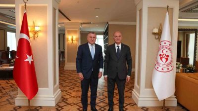 Düzce Belediye Başkanı Dr. Faruk Özlü, Gençlik ve Spor Bakanı