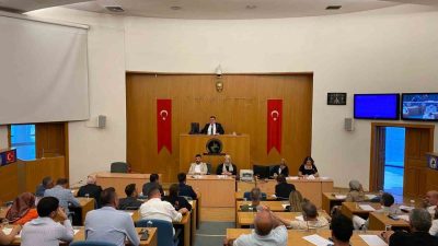 Düzce Belediyesi Haziran ayı meclis toplantılarının birinci oturumu meclis başkanvekili
