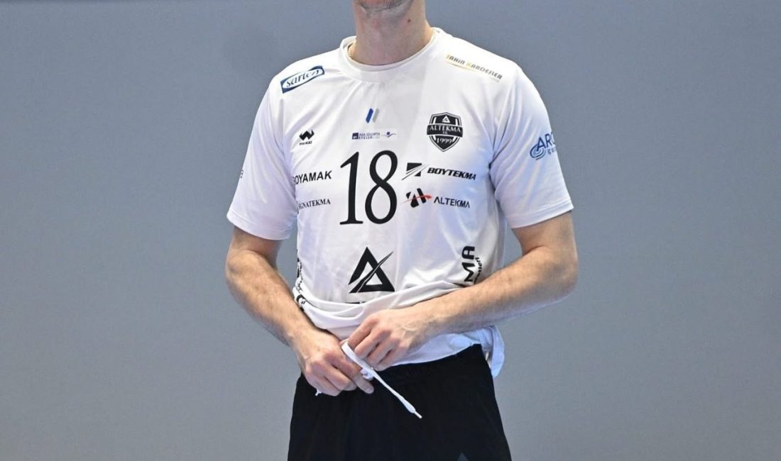 Gebze Belediyespor’dan smaçör takviyesi Gebze Belediyespor Erkek Voleybol Takımı, Yasin Aydın ve Dmitrii Bahov’ı