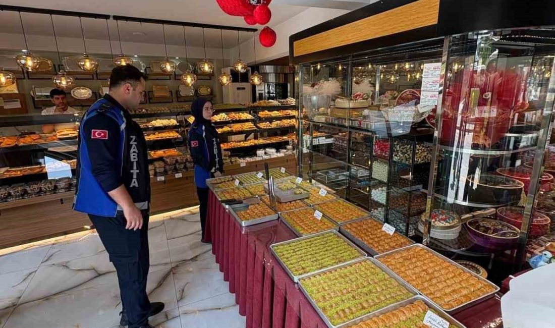 Gebze’de zabıtadan bayram denetimi Gebze’de zabıta ekipleri, bayram öncesinde tatlı üretimi ve satışı yapan