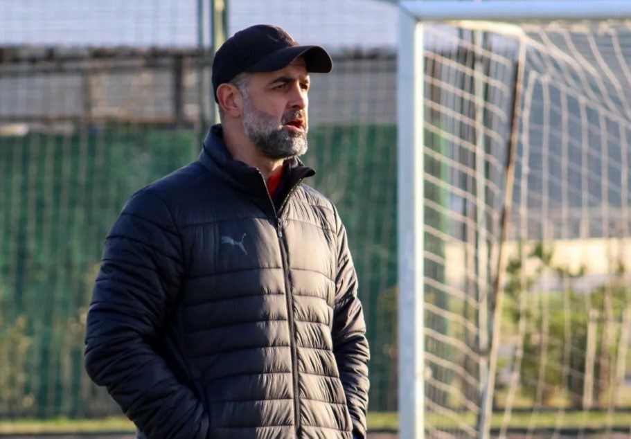 Gebzespor, teknik direktör Cihan Erdil ile anlaştı TFF 2. Lig ekibi Belediye Derincespor ile birleşme sürecinin resmi