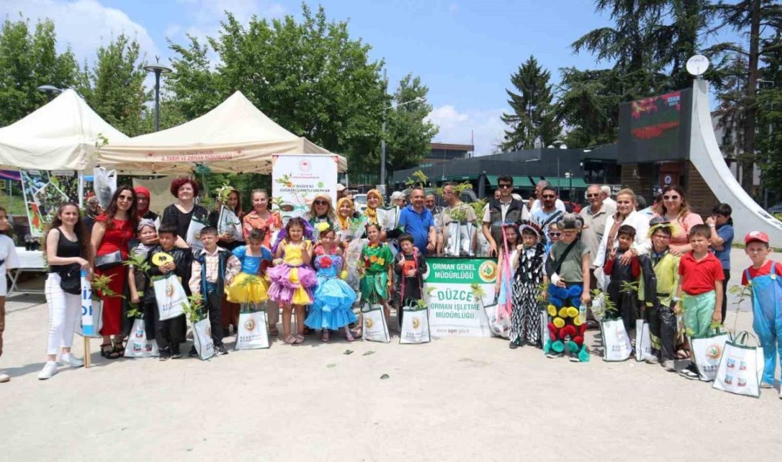 Geri dönüşüm muhteşem oldu Düzce Belediyesi ile Kent Konseyi Kadın Meclisinin ortaklaşa düzenlediği ve