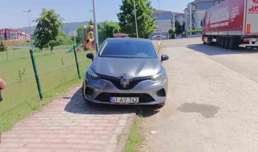 Gölcük’te çarpışan araçların sürücüleri yaralandı Kocaeli’nin Gölcük ilçesinde hafif ticari araç ile otomobilin çarpıştığı kazada