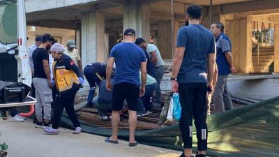 Kocaeli’nin Kartepe ilçesinde inşaat halindeki binanın 3. katından demirlerin üzerine