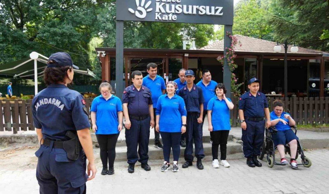 Jandarma’nın 186. yılını böyle kutladılar DÜZCE(İHA) – Düzce Belediyesi bünyesinde faaliyet gösteren ve özel bireylerin