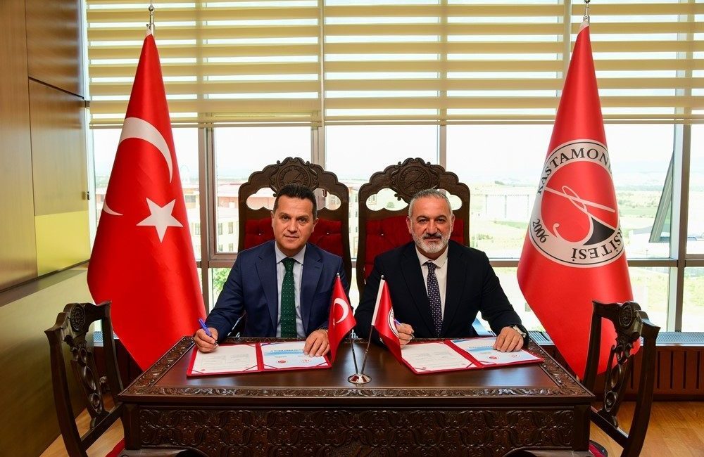 Kastamonu Üniversitesi ile Türkiye Ragbi Federasyonu arasında işbirliği protokolü imzalandı Kastamonu Üniversitesi ile Türkiye Ragbi Federasyonu arasında altyapıyı geliştirme noktasında