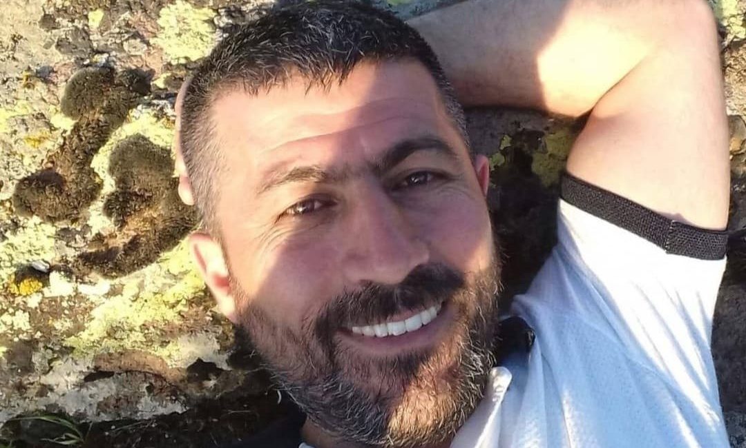 Kavgada ilgisi olmayan esnaf kalbinden vuruldu Kocaeli’nin Dilovası ilçesinde aile içinde çıkan kavgada, ilgisi olmayan esnaf