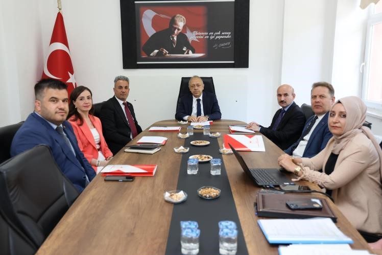 Kırsal kalkınma için yeni destekler, tarıma dayalı yatırımlar masaya yatırıldı Vali Yardımcısı Şahin Arsal başkanlığında ‘Kırsal Kalkınma Destekleri Kapsamında Tarıma