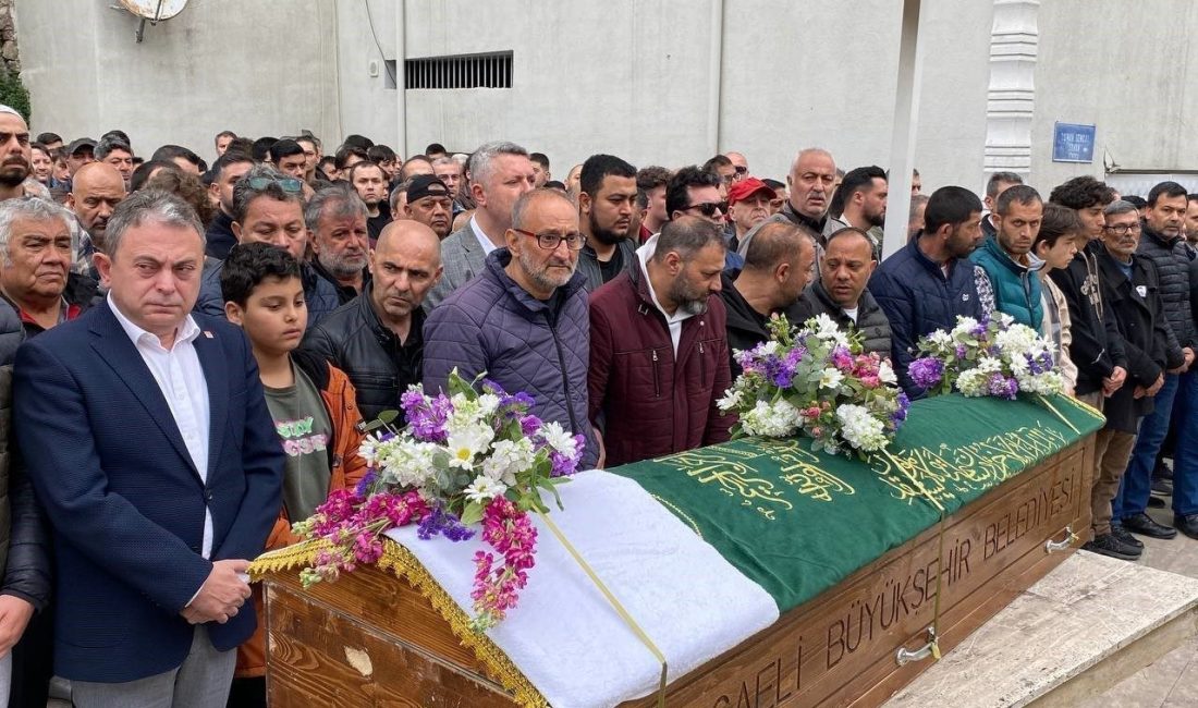 Kocaeli’nin İzmit ilçesinde 16 yaşındaki lise öğrencisi Kıvanç Uman, kız