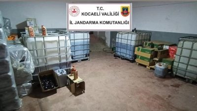 Kocaeli’de atık yağları sahte markalarla piyasaya süren şahıslara yönelik operasyonda,