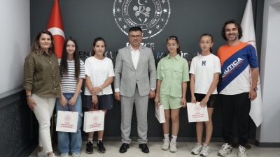 Okul Sporları Küçük Kızlar Tenis Türkiye Şampiyonası’nda Türkiye dördüncülüğü elde