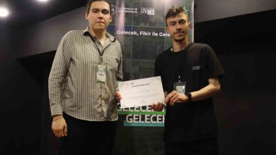 Sakarya Üniversitesi (SAÜ) bünyesinde faaliyet gösteren Fikir ile Gelecek Öğrenci