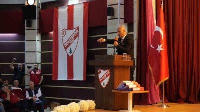 Boluspor’da gerçekleştirilen olağan genel kurul toplantısında iş insanı Mahmut Alan,