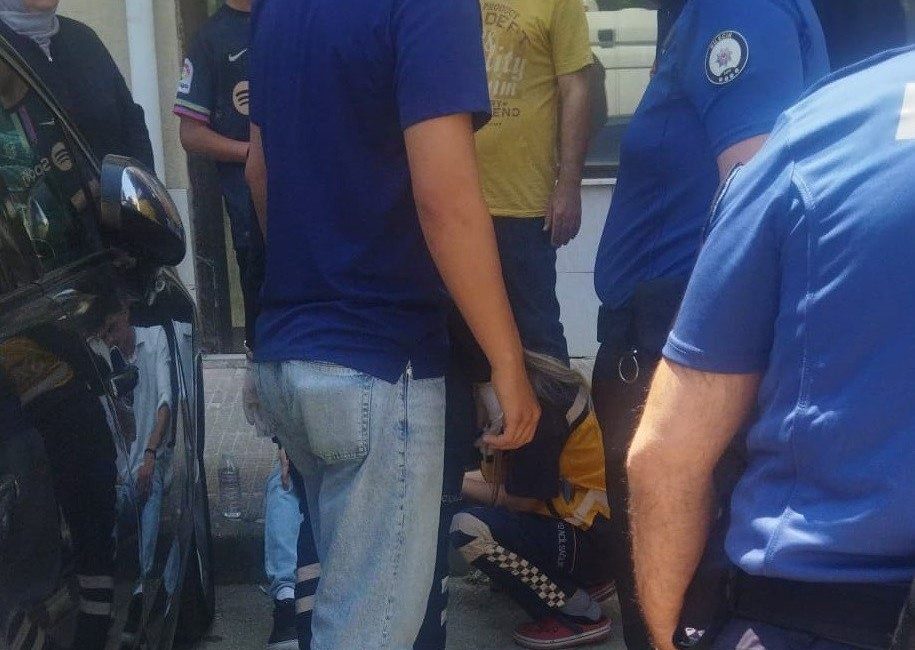 Motosiklet ile otomobilin çarpıştı, 1 kişi yaralandı Bilecik’te seyir halindeki motosiklet ile otomobilin çarpışması sonucu meydana gelen