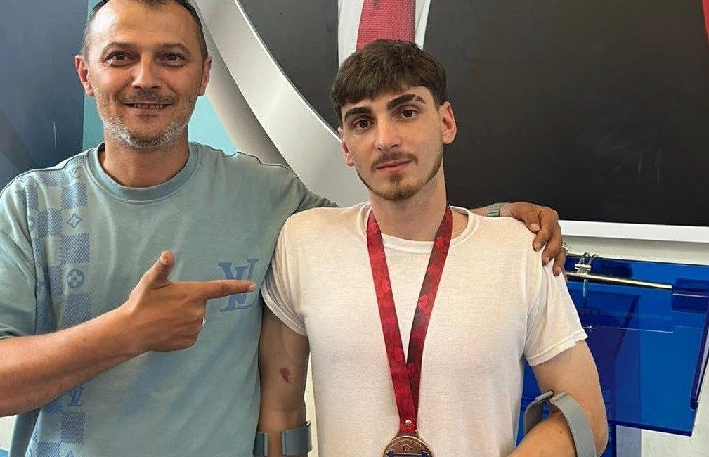 Muhammed Kaan Aktürk Türkiye ikincisi oldu Bedensel Engelliler Büyükler Türkiye Halter Şampiyonasında Düzceli sporcu Muhammed Kaan
