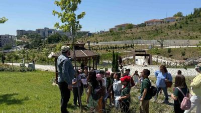 Uzun Mustafa İlkokulu öğrencileri, doğayı keşfetmek ve bitkileri yakından tanımak