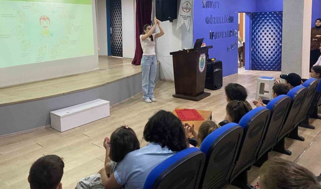 Öğrencilere sağlık eğitimi verildi DÜZCE(İHA) – Düzce Sağlık Müdürlüğü tarafından Çilimli İbrahim Hoşver İlkokulunda