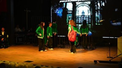 Kartepe Belediyesi Genç Akademi, 4. dönem öğrencilerini mezun etti. Yıl