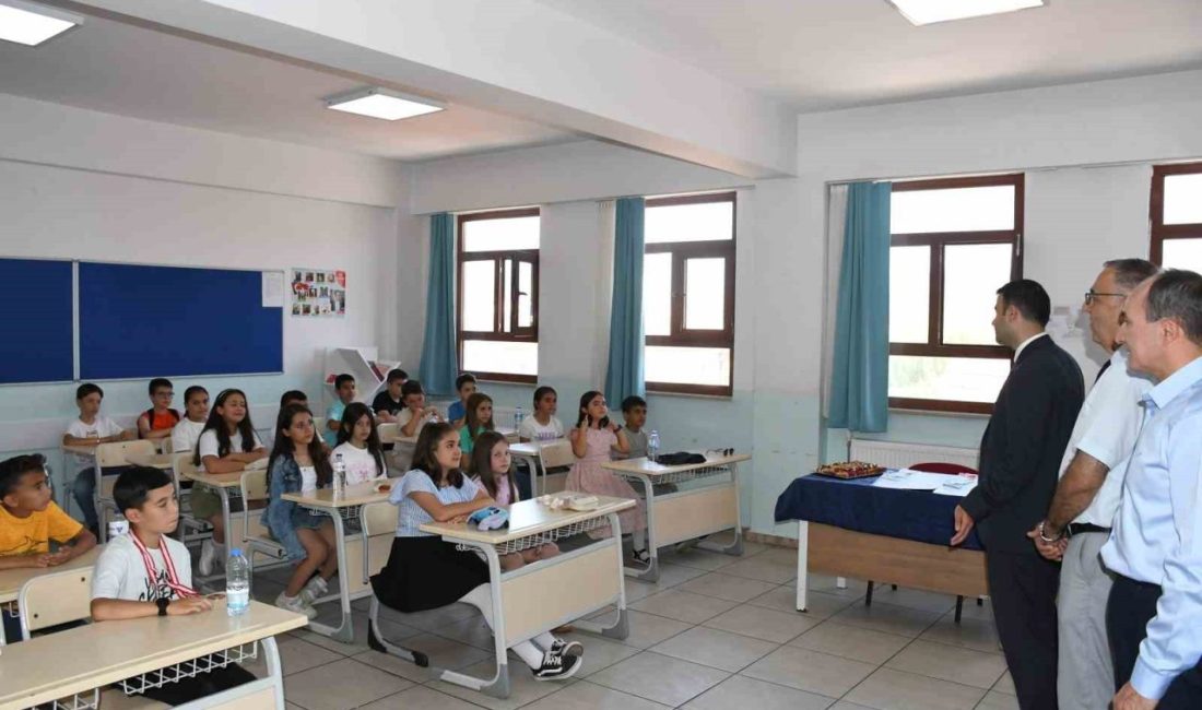 Osmaneli ‘de eğitim öğretim yılının son ders zili çaldı Bilecik’in Osmaneli ilçesinde, 2024-2025 eğitim öğretim yılının son ders zilinin