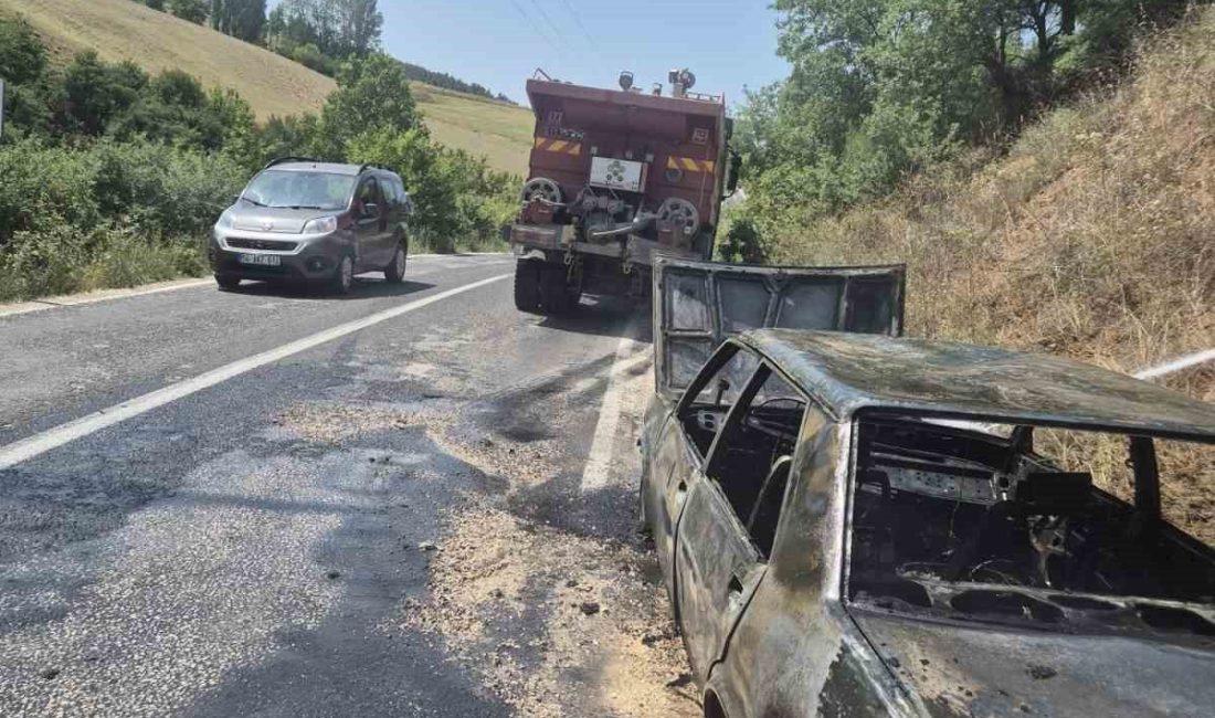 Osmaneli’de seyir halindeki otomobil yandı Bilecik’in Osmaneli ilçesinde seyir halindeki otomobilde çıkan yangın itfaiye ekiplerince