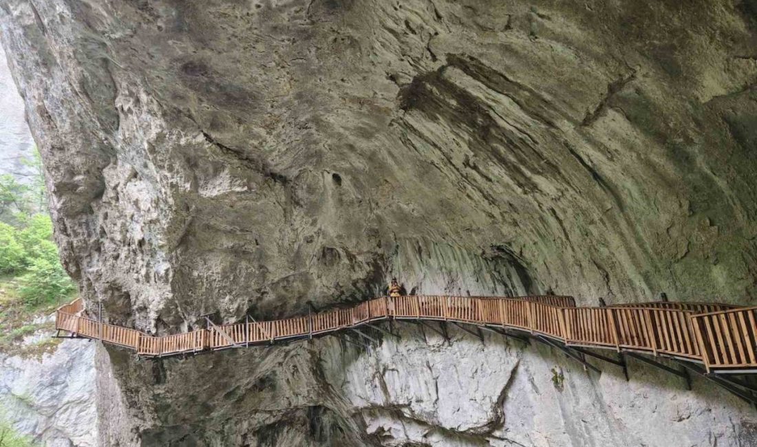 Kastamonu’da hayata geçirilen “Paflagonya rotası”, doğal güzellikleri ile ziyaretçilerine eşsiz