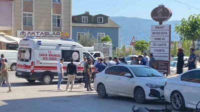 Kocaeli’nin Körfez ilçesinde park yeri nedeniyle çıkan kavgada 2 kişi