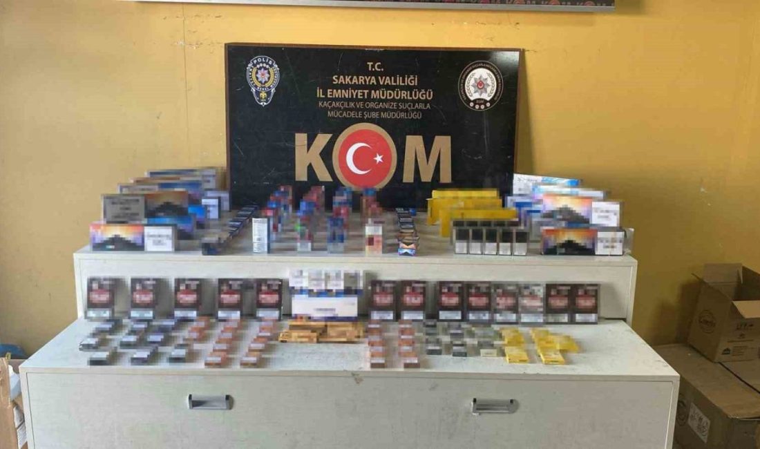 Polisten nokta operasyon: Yüzbinlerce makaron, sigara ve cinsel içerikli ürün ele geçirildi Sakarya’nın Adapazarı ve Serdivan ilçelerinde iki ayrı adrese polis ekiplerince