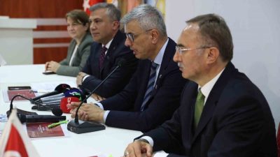 Sağlık Bakanı Kemal Memişoğlu, “Eskiden insanlarımız kalp ameliyatı olmak için