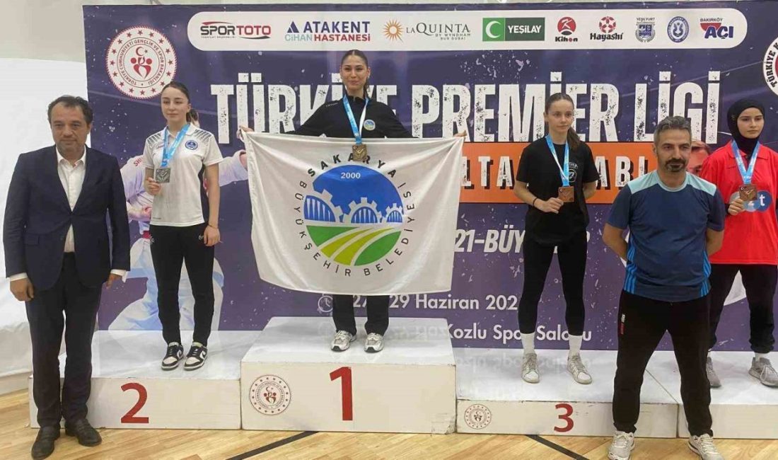 Sakarya Büyükşehir sporcuları başarılarıyla göz dolduruyor Sakarya Büyükşehir Belediyesi Spor Kulübü sporcuları başarılarına devam ediyor. Çeşitli
