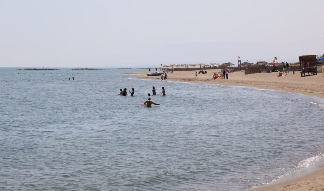 Sakarya sahillerinde hayat nöbeti tutan cankurtaran ekipleri, güvenlik önlemlerini en
