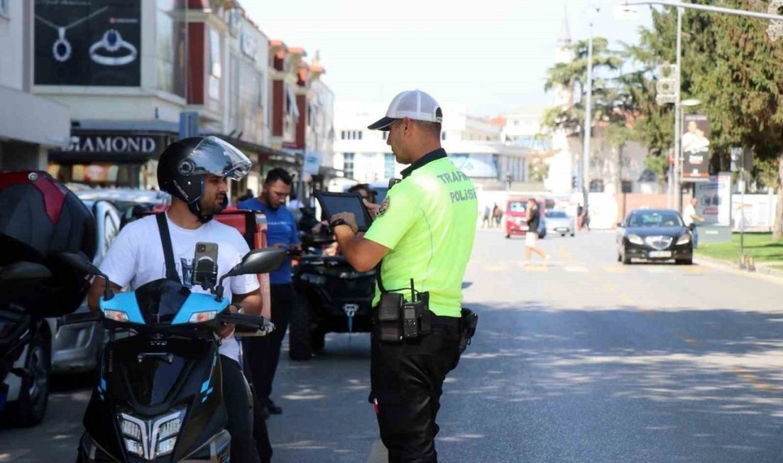 Sakarya’da Kurban Bayramı’nda 3 bin 570 polis ve jandarma görev yapacak Sakarya’da Kurban Bayramı’nın huzur ve güven ortamında geçirilmesi amacıyla, bayram