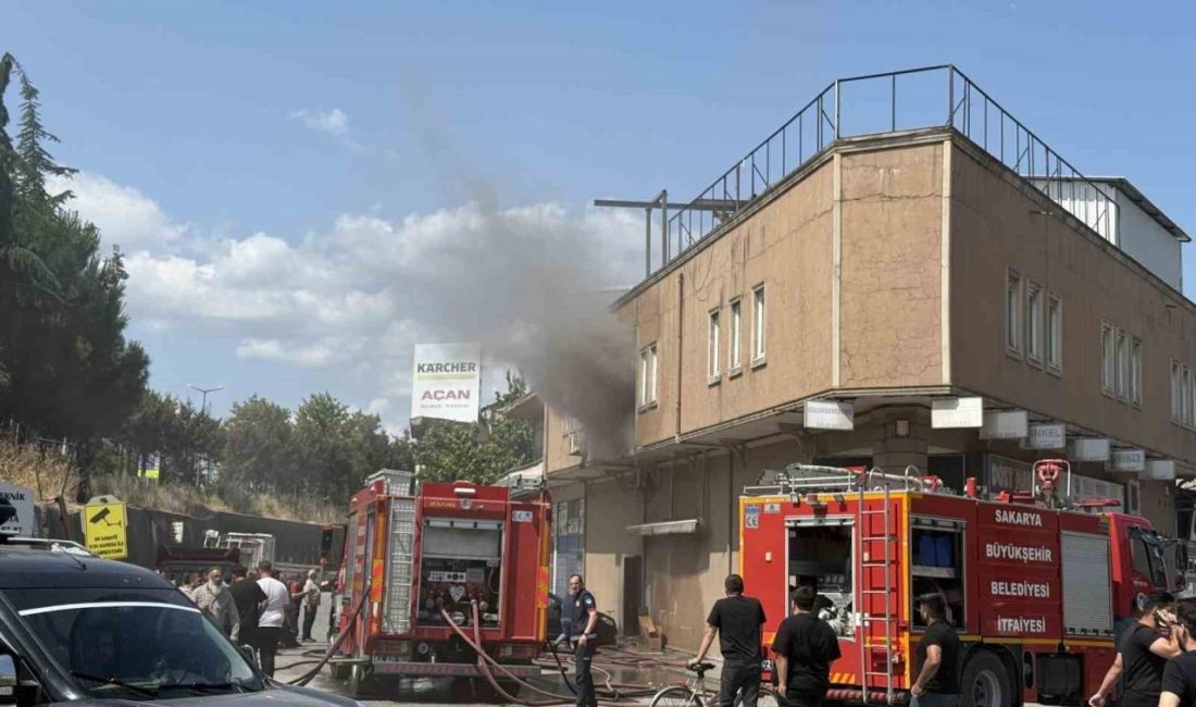 Sakarya’nın Arifiye ilçesindeki Sanayii Sitesi içinde bulunan nalbur malzemeleri satan