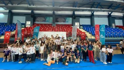 Okul Sporları Minikler A-B Satranç Müsabakalarına 535 sporcu katıldı. Gençlik