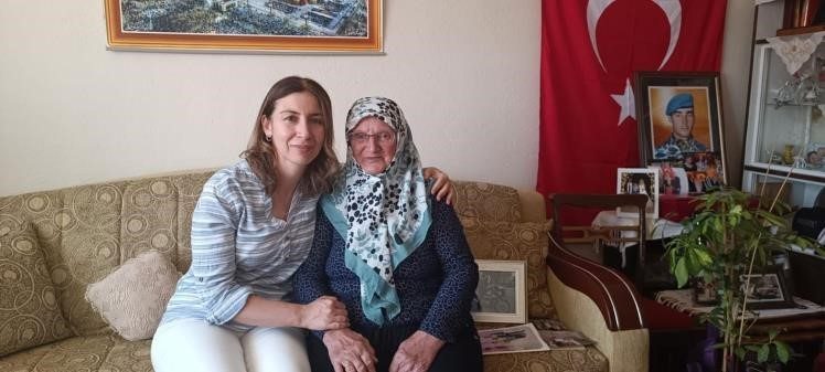 Şehit ve gazi ailelerine anlamlı ziyaret Bilecik Aile ve Sosyal Hizmetler Müdürlüğü ekipleri, şehit ve gazi