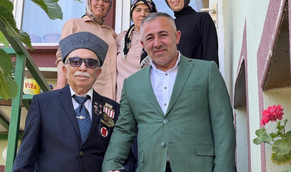 Şehit ve gazi aileleriyle bir araya geldi AK Parti Bilecik İl Başkanı Serkan Yıldırım, şehit ve gazi