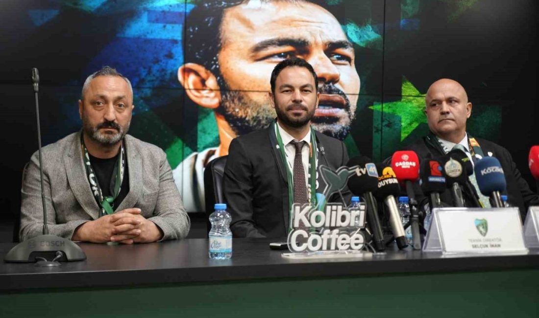 Trendyol Süper Lig’in yeni takımlarından Kocaelispor, Teknik Direktör Selçuk İnan