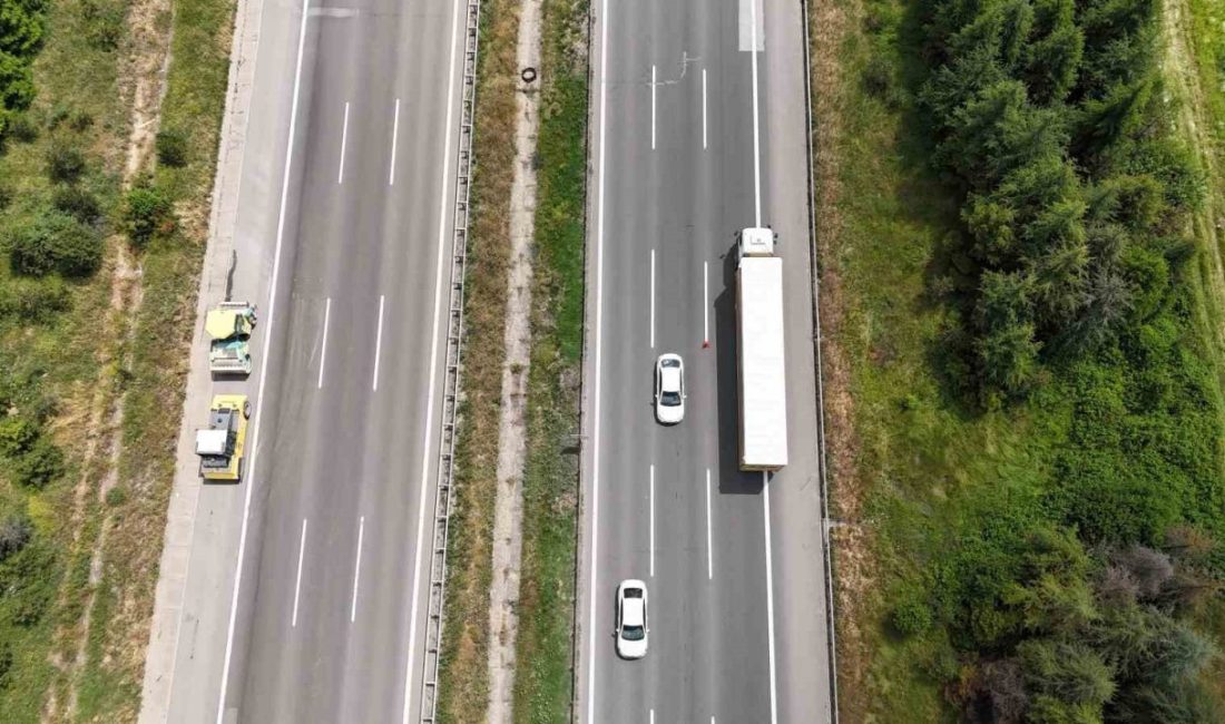 TEM Otoyolu’nda 4 gün boyunca İstanbul istikametine trafik tek istikametten sağlanacak TEM Otoyolu’nun Bolu geçişinde İstanbul istikametinde 1 kilometrelik mesafesinde yapılacak